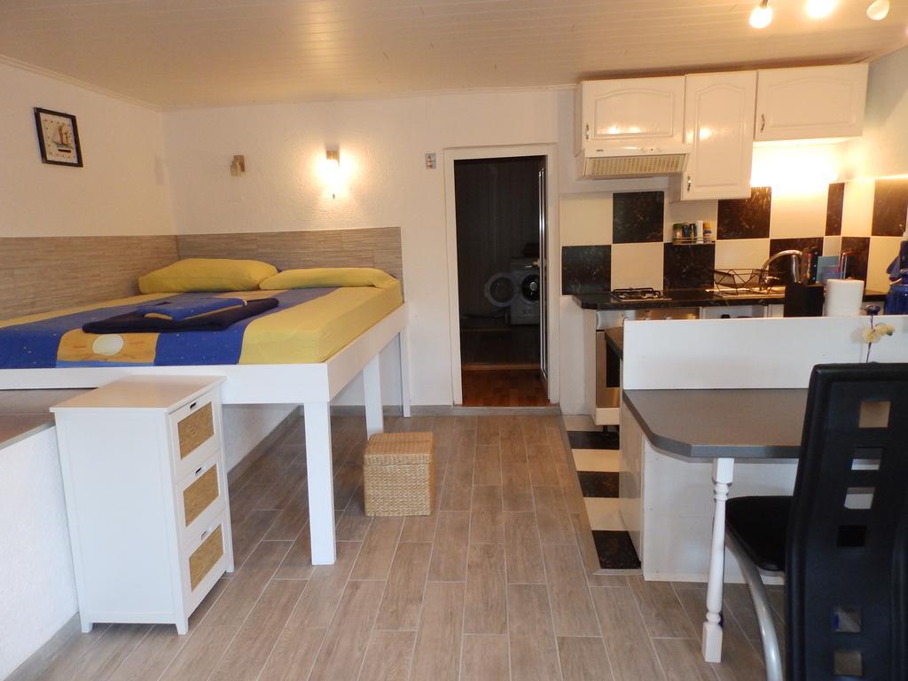 Drescher Apartments Murter Esterno foto